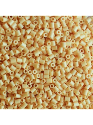 C153- 1000 Mini Beads 2.6mm (Sahara Sand)