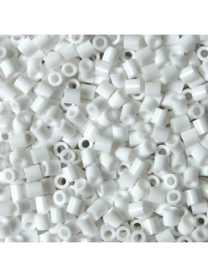 C01 - 1000 Mini Beads 2.6mm (White)