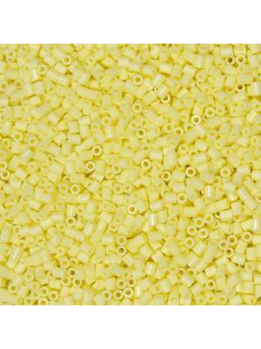 C061 - 1000 Mini Beads 2.6mm (Feta)